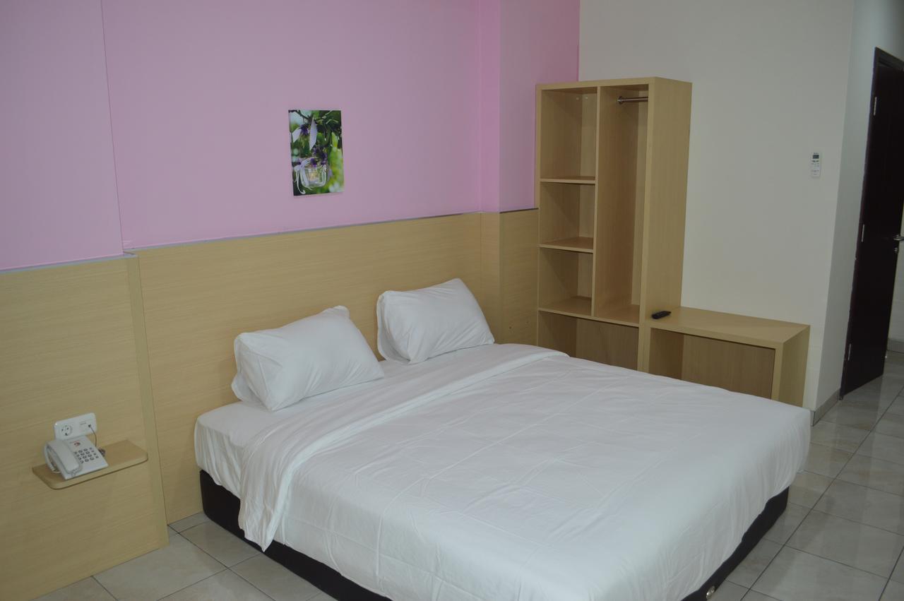 I&M Hotel Surabaya Eksteriør bilde