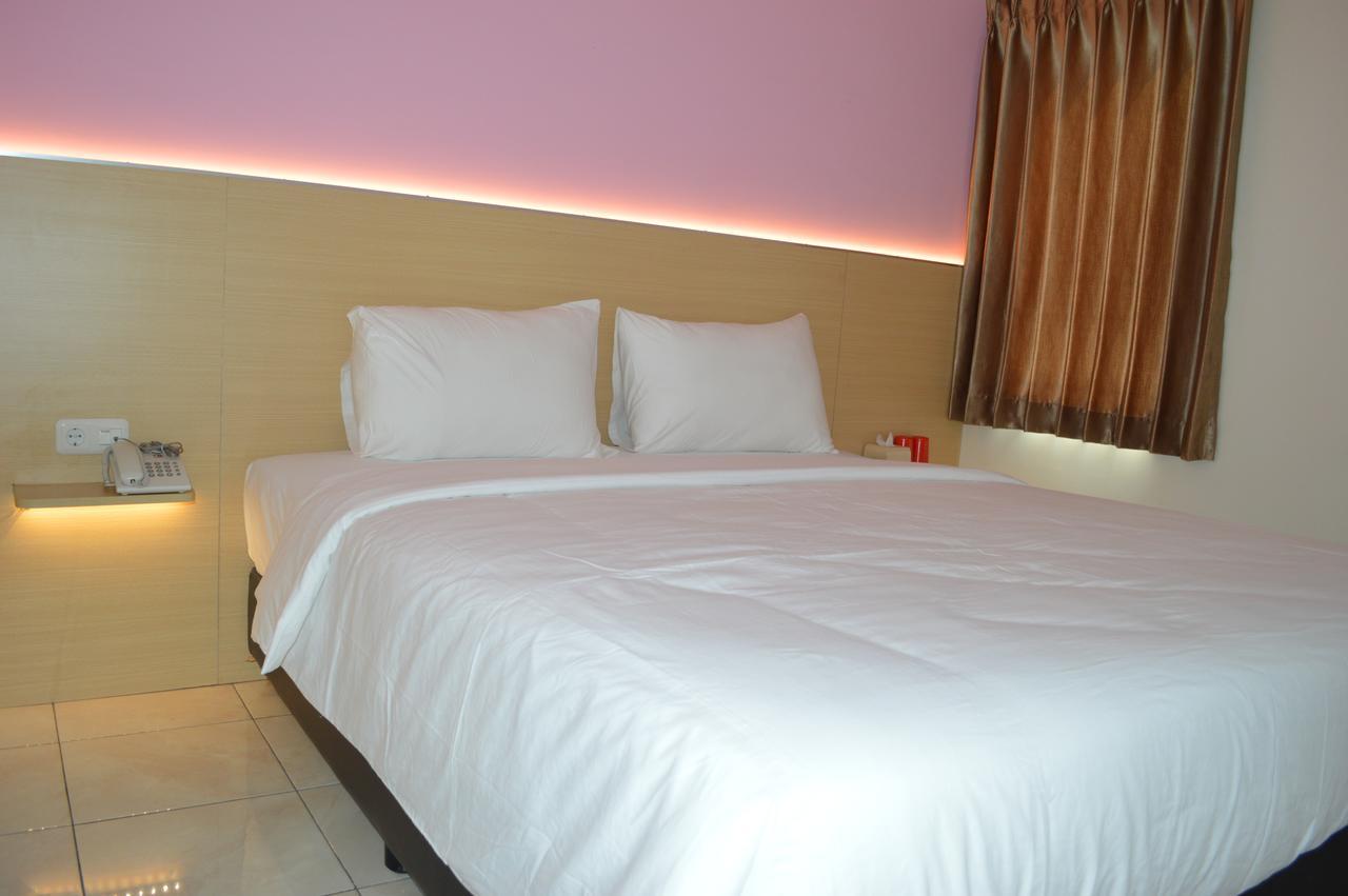 I&M Hotel Surabaya Eksteriør bilde
