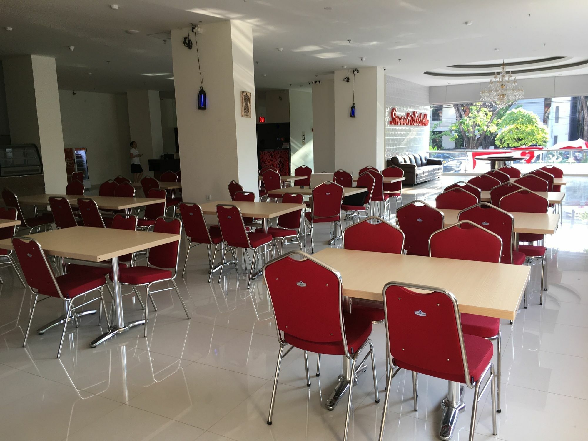 I&M Hotel Surabaya Eksteriør bilde