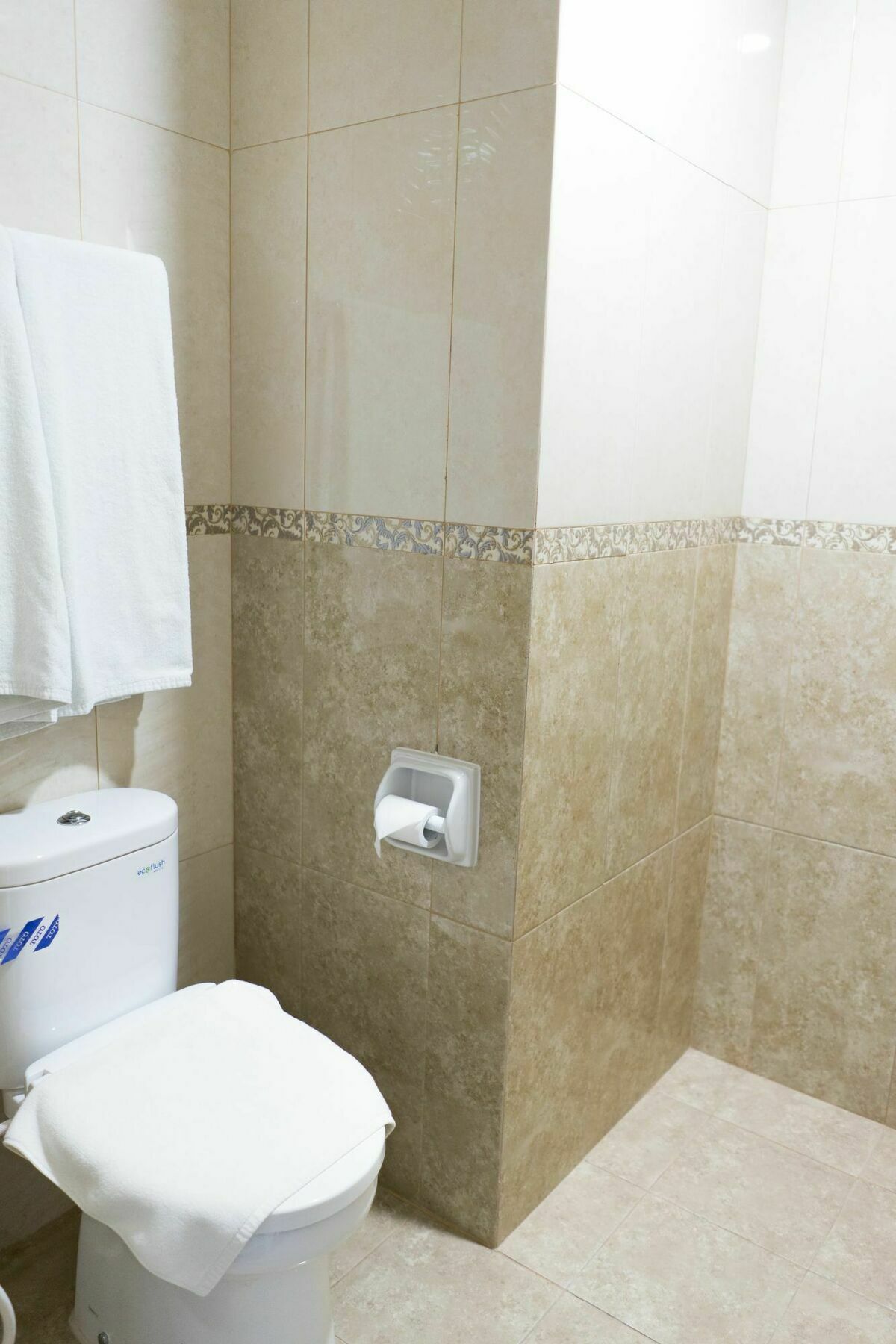 I&M Hotel Surabaya Eksteriør bilde